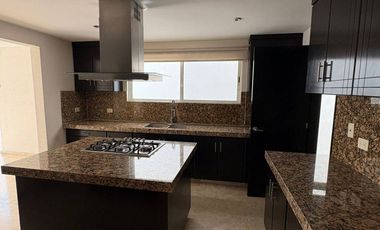 CASA EN RENTA EN LOMAS DE ANGELOPOLIS PUEBLA