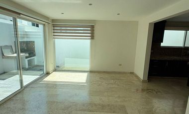 CASA EN RENTA EN LOMAS DE ANGELOPOLIS PUEBLA