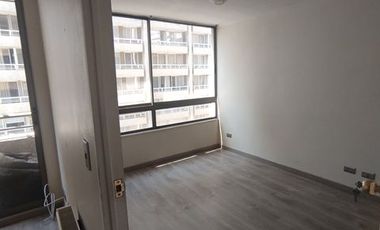 Departamento, Santiago Centro, Eleuterio Ramírez/Lord Cochrane. 30mt2