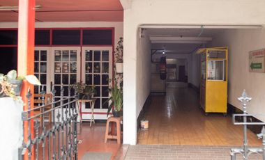 Dijual Rumah di Tengah Kota Cimahi  Luas dan Strategis Semi Furnish