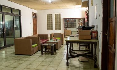 Dijual Rumah di Tengah Kota Cimahi  Luas dan Strategis Semi Furnish