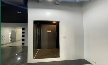 241 sq.m. semi-fitted office space for lease in Ortigas