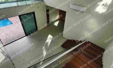 SE RENTA RESIDENCIA DISEÑÓ MODERNISTA  EN RESIDENCIAL LAGOS DEL SOL CANCÚN, QUINTANA ROO. 4 RECÁMARAS, ALBERCA, JARDÍN, AMENIDADES, SEGURIDAD 24 HORAS.