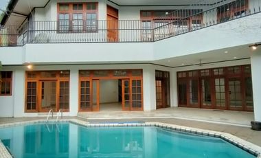 Disewa Rumah 4Br di Area Elite Darmawangsa, Cocok untuk Silent Office atau Rumah Pribadi. Pakai Kolam Renang dan Taman Luas, Jakarta Selatan