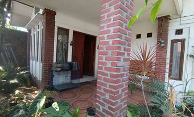 Jual Rumah Cocok Jadi Tempat Usaha, Bisnis, atau Sekolah TK di Cimahi Utara, Pusat Kota Cimahi
