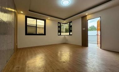 . 👉 Elegant 4BR Detached House in QC | 219sqm Lot | Kingspoint Katipunan | ₱23M - Gio