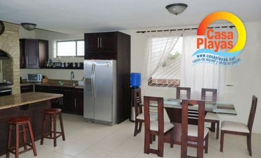 Casa Frente Al Mar en Playas de Venta, Via a Data Posorja