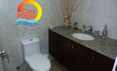 Departamento Frente Al Mar de Venta en Playas, Sector Ocean Club, Punta Mar