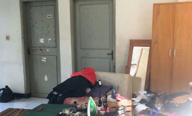 RUMAH TUA PERLU RENOV. STRATEGIS DI BANDUNG KIDUL