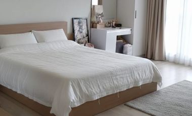 Turun Harga! Jual Cepat Rumah 3 Lantai Minimalis di Setraduta Pasteur Bandung