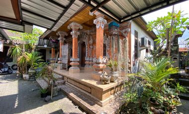 House For Sale - Including 1 Shop and 2 Kost