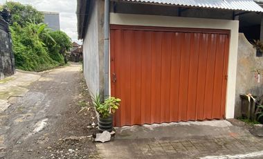 House For Sale - Including 1 Shop and 2 Kost