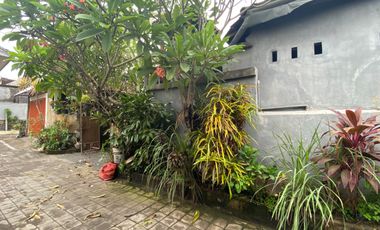 House For Sale - Including 1 Shop and 2 Kost