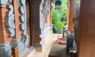 House For Sale - Including 1 Shop and 2 Kost