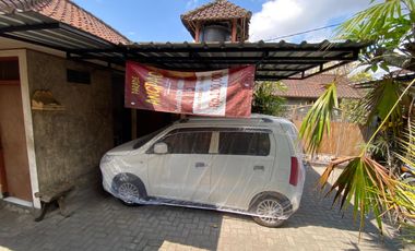 House For Sale - Including 1 Shop and 2 Kost