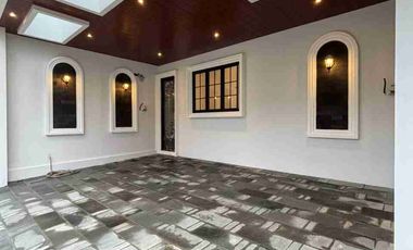Di jual rumah baru 3lantai Jakarta Selatan, Bebas banjir, lokasi strategis, harga terbaik