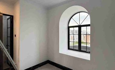 Di jual rumah baru 3lantai Jakarta Selatan, Bebas banjir, lokasi strategis, harga terbaik