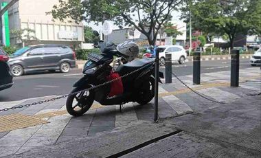 disewakan ruko strategis 1 lantai luas 230 di Margonda raya Depok Jawa Barat