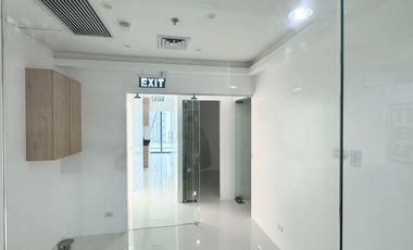 PARK TRIANGLE CORPORATE PLAZA: Office Space for Lease, 93 sqm, Fully fitted, 6 rooms, 1 parking, P155,000/mo.