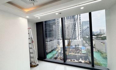 PARK TRIANGLE CORPORATE PLAZA: Office Space for Lease, 93 sqm, Fully fitted, 6 rooms, 1 parking, P155,000/mo.