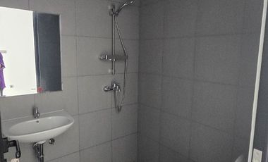 Dijual Rumah 2 Lantai di Meruya Selatan By Rumah Chinida (Li)