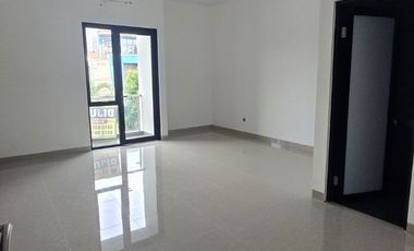 Dijual Rumah 2 Lantai di Meruya Selatan By Rumah Chinida (Li)