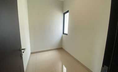 Sewa Murah Rumah Type Deluxe Cluster Regia, Summarecon Crown Gading, Bekasi, 018