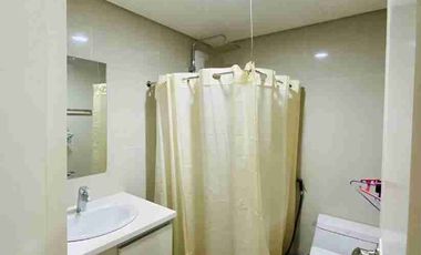 1BR Loft in Twin Oaks Place in Greenfield West Tower for Rent