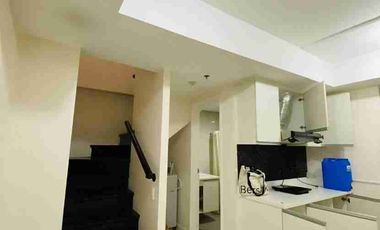 1BR Loft in Twin Oaks Place in Greenfield West Tower for Rent