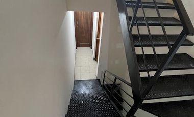 Rumah Cantik minimalis siap huni ( baru slesai renovasi) di Pulomas