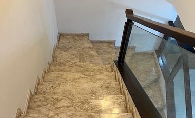 Rumah Cantik minimalis siap huni ( baru slesai renovasi) di Pulomas