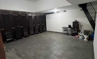 Rumah Cantik minimalis siap huni ( baru slesai renovasi) di Pulomas