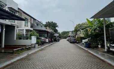 Rumah Cantik minimalis siap huni ( baru slesai renovasi) di Pulomas