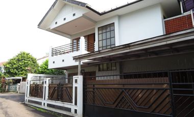 Rumah 2 Lantai - 4KT | 4KM | 250 m²  – Terletak di Pasar Minggu Baru