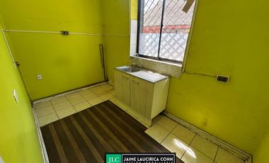 Casa en venta en Concepción, central y en  regular estado