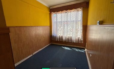 Casa en venta en Concepción, central y en  regular estado