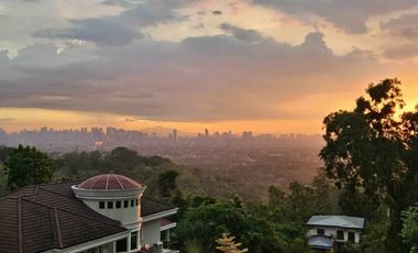 6-Bedroom Multi-Level Home Overlooking in Parkridge Estate, Antipolo City