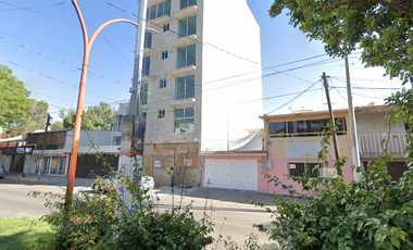 OPORTUNIDAD SOBRE BLVD. POPOCATÉPETL: Casa en Valle Dorado / Pirules. ¡Ubicación Comercial Premium!