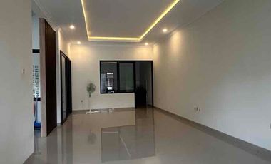 DIJUAL CEPAT RUMAH SIAP HUNI DI GRIYA LOKA BSD 'MRB68'