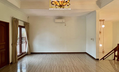 Premium Classic Residence for Sale in Cipete Selatan – Prime Expat Area (Gaharu–BDN)