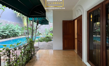 Premium Classic Residence for Sale in Cipete Selatan – Prime Expat Area (Gaharu–BDN)