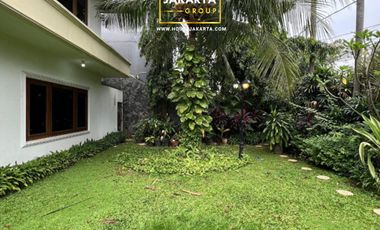 Premium Classic Residence for Sale in Cipete Selatan – Prime Expat Area (Gaharu–BDN)