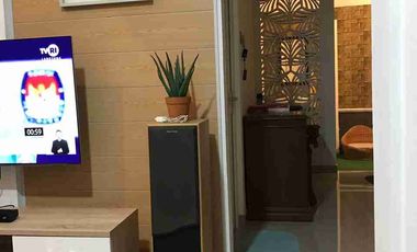 dijual rumah cantik 2 lantai siap pakai di Semarang Atas