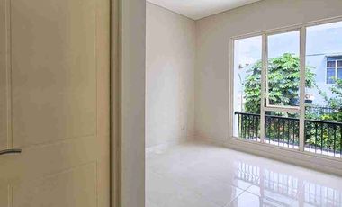 DIJUAL RUMAH BAGUS DALAM CLUSTER DEKAT DG SEKOLAH STELLA MARIS, KENCANALOKA BSD