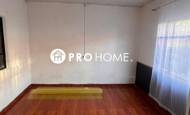 Oportunidad en Calle Valdivia: Casa amplia e independiente