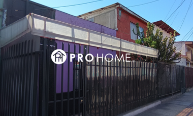 Oportunidad en Calle Valdivia: Casa amplia e independiente