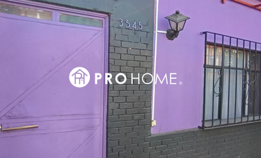 Oportunidad en Calle Valdivia: Casa amplia e independiente