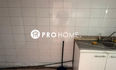 Oportunidad en Calle Valdivia: Casa amplia e independiente