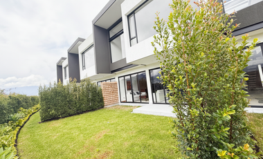 Casa en venta dentro de Urbanización, Tumbaco