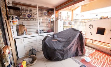 SE VENDE HERMOSA CASA EN CALLE MIGUEL GUERRERO.